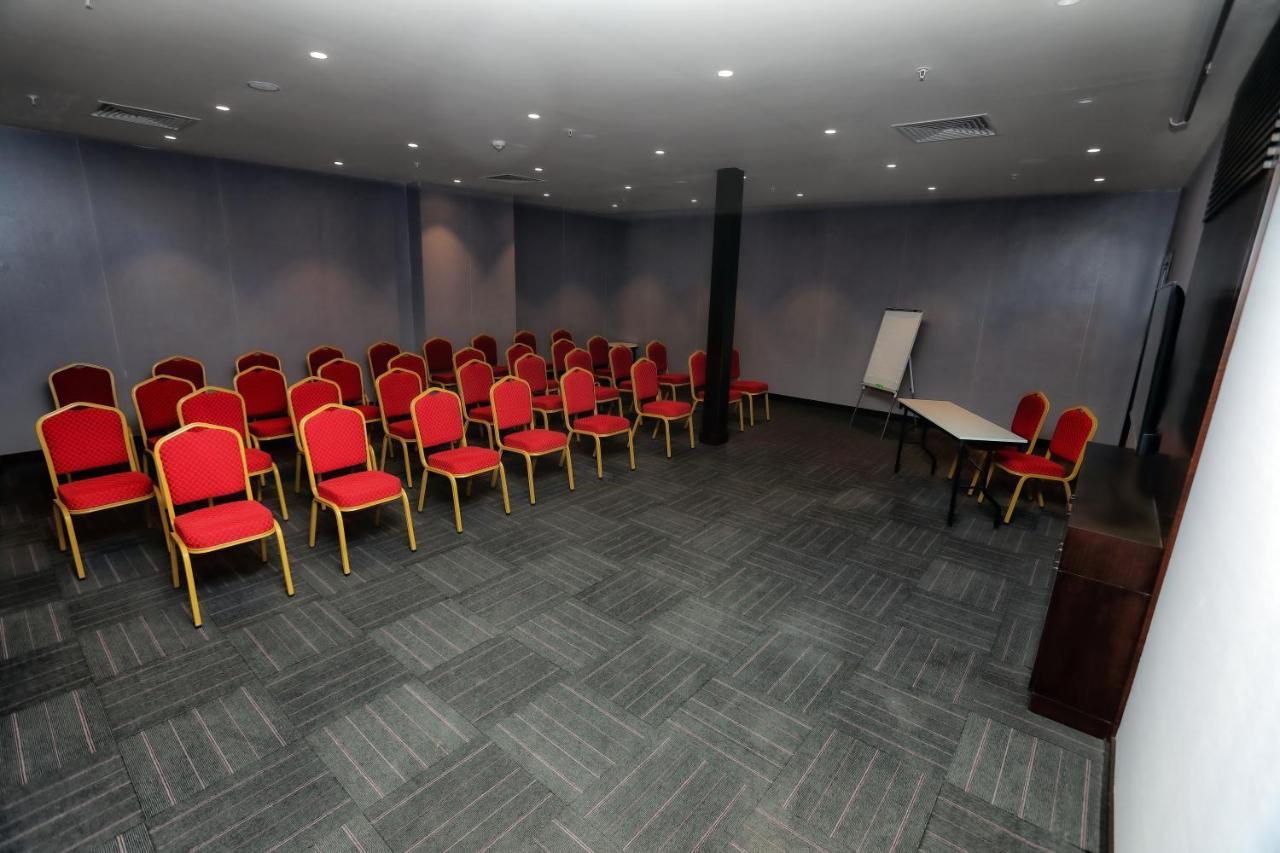 The Green Park 加济安泰普 外观 照片 The meeting room