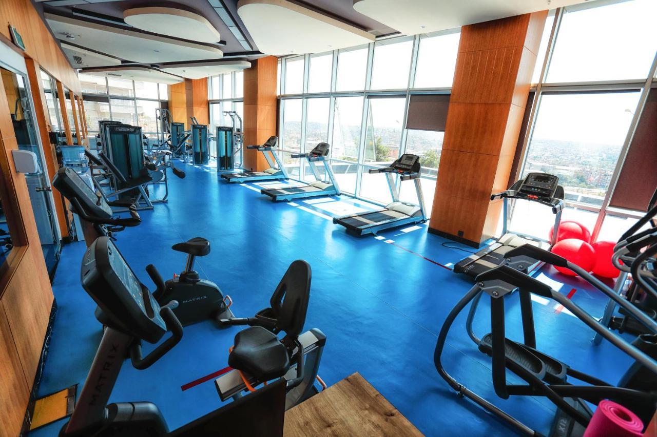 The Green Park 加济安泰普 外观 照片 The gym at the 36th floor